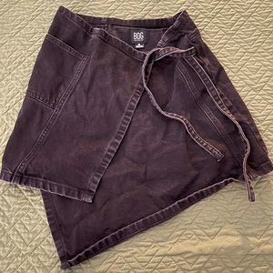 BDG black cross over skirt size medium NEVER WORN